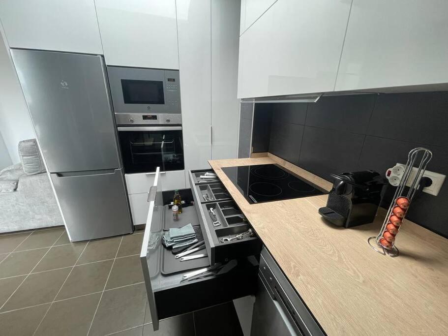 Apartamento A Estrenar Con Vistas Naroa 콜쿠비언 외부 사진