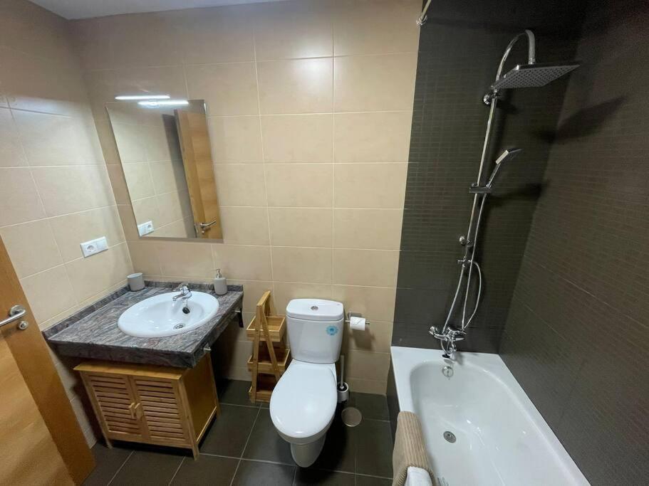 Apartamento A Estrenar Con Vistas Naroa 콜쿠비언 외부 사진